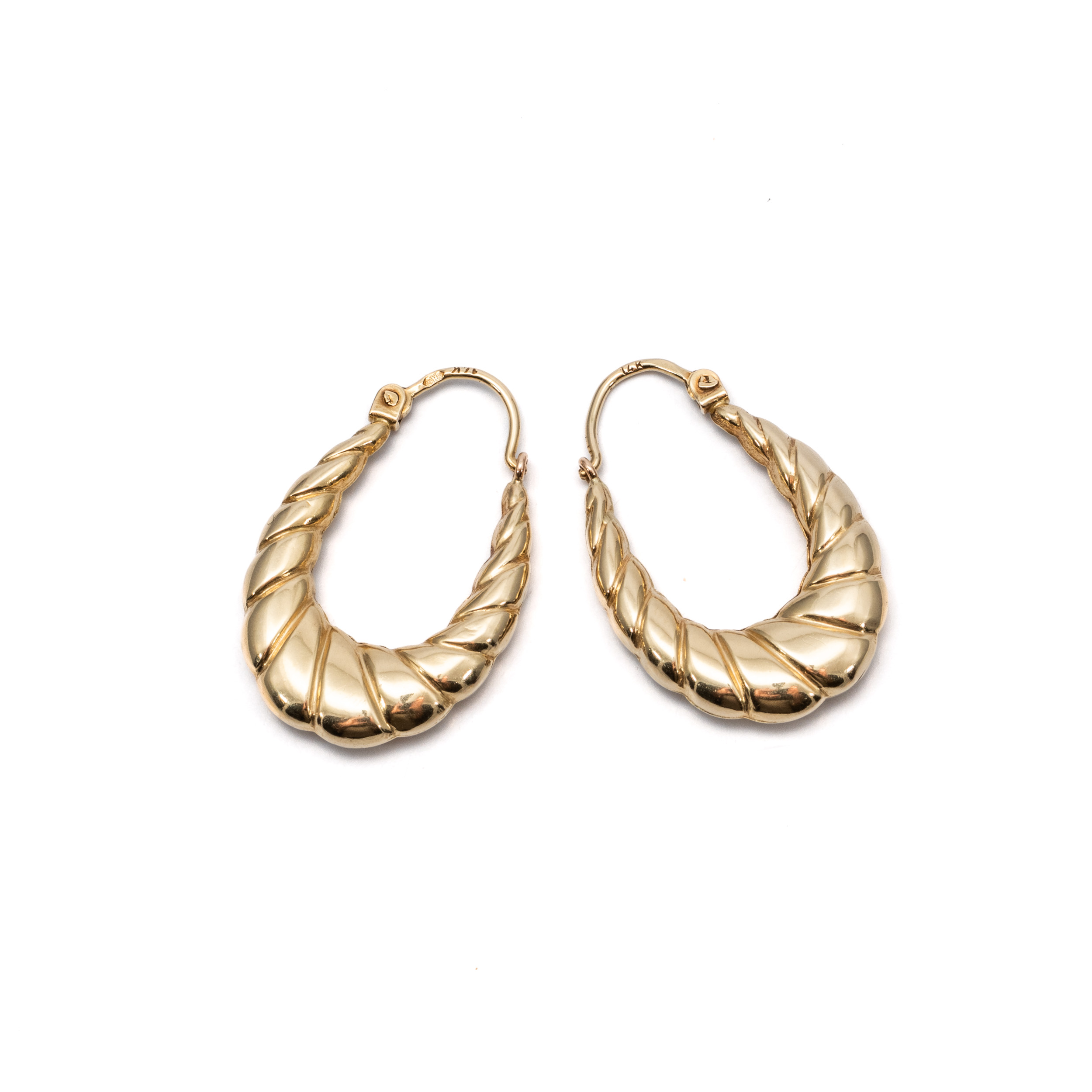 14k női arany fantázia hátul kapcsos fülbevaló (másolat) 14k női arany fantázia hátul kapcsos fülbevaló (másolat)