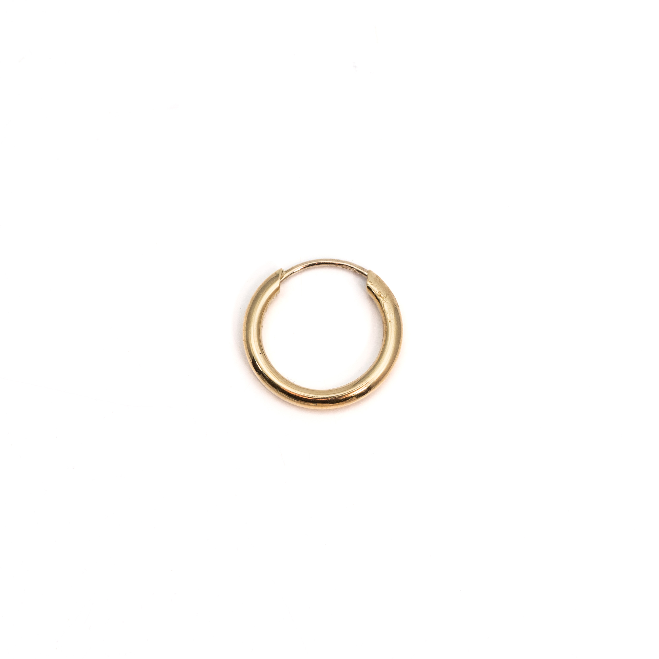14k ferfi arany kis karika fulbevalo 84646 14k ferfi arany kis karika fulbevalo 84646