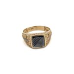 14k ferfi arany pecsetgyuru fekete koves kereszt mintaval 84483