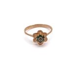14k noi arany virag gyuru zold kovekkel 84416