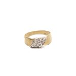 14k noi arany gyuru feher kovekkel 84990