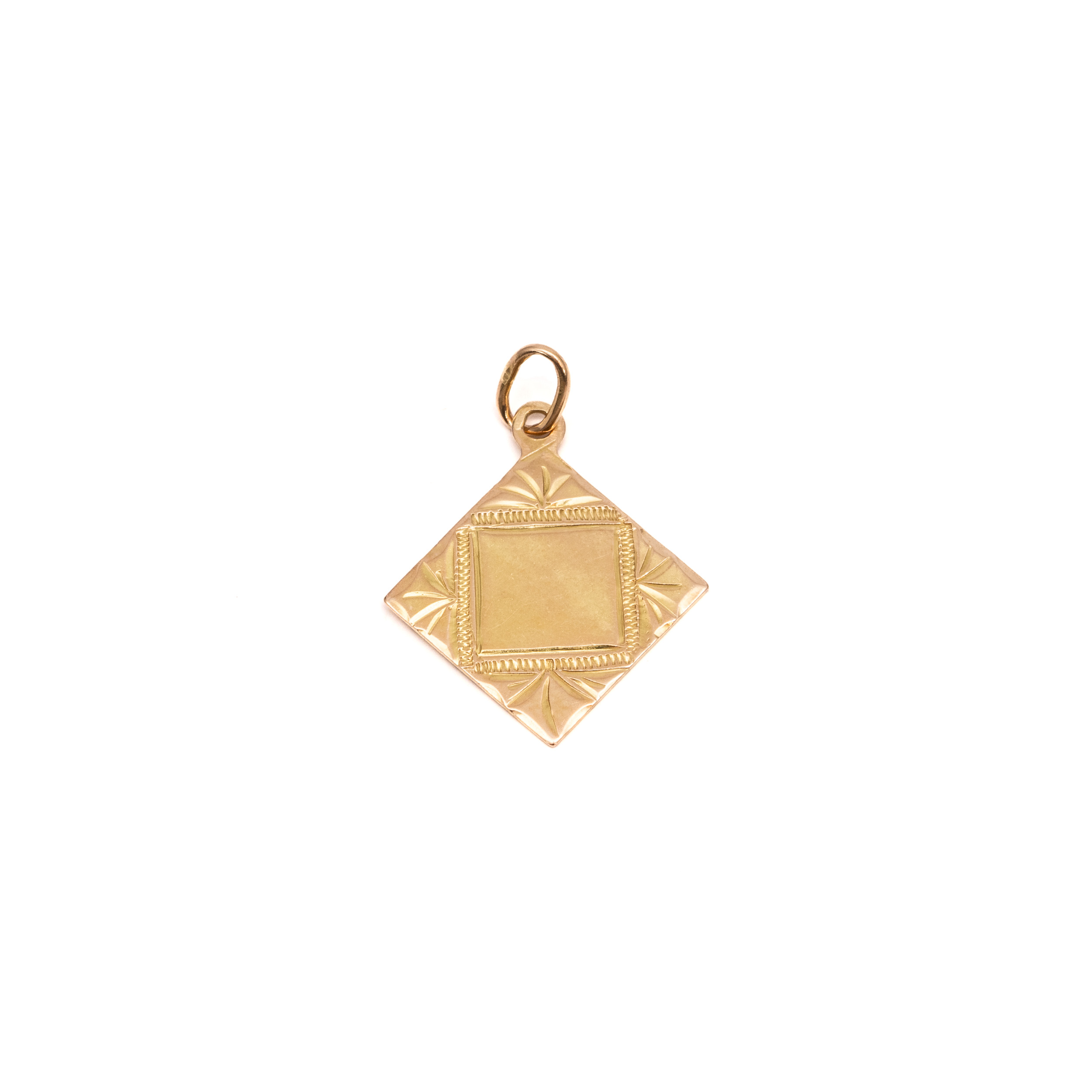 14k noi arany rombusz alaku vesett medal 85748 14k noi arany rombusz alaku vesett medal 85748